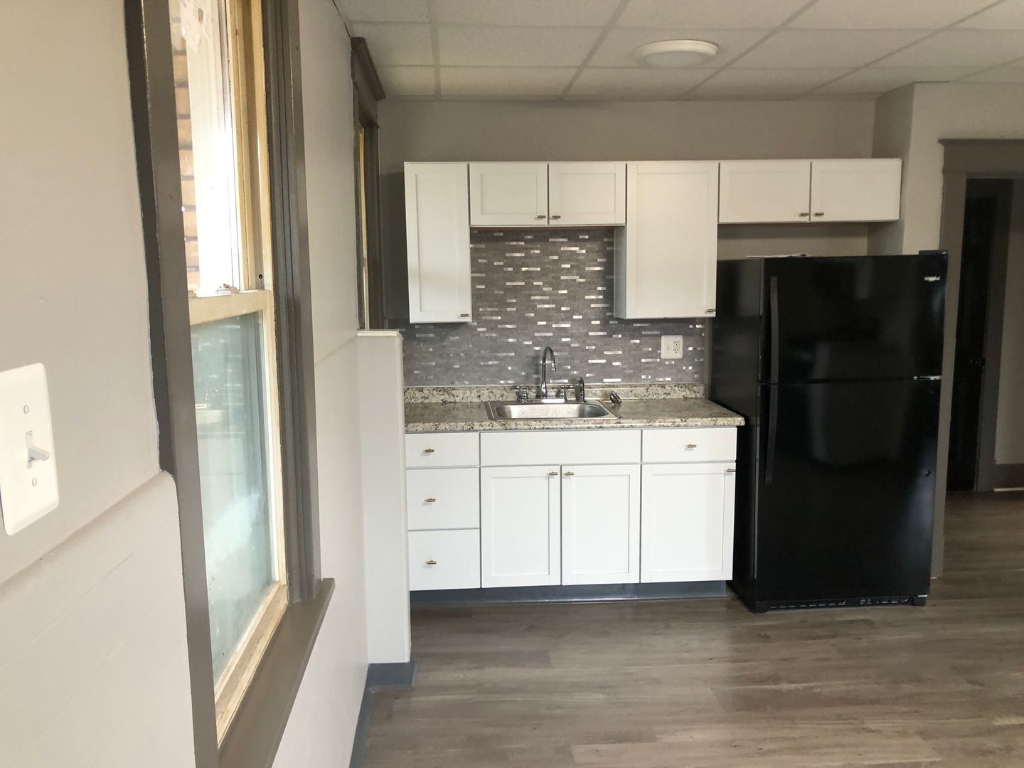 Pittsburgh Apartment: 3836 Chartiers Ave. - Apt. #2