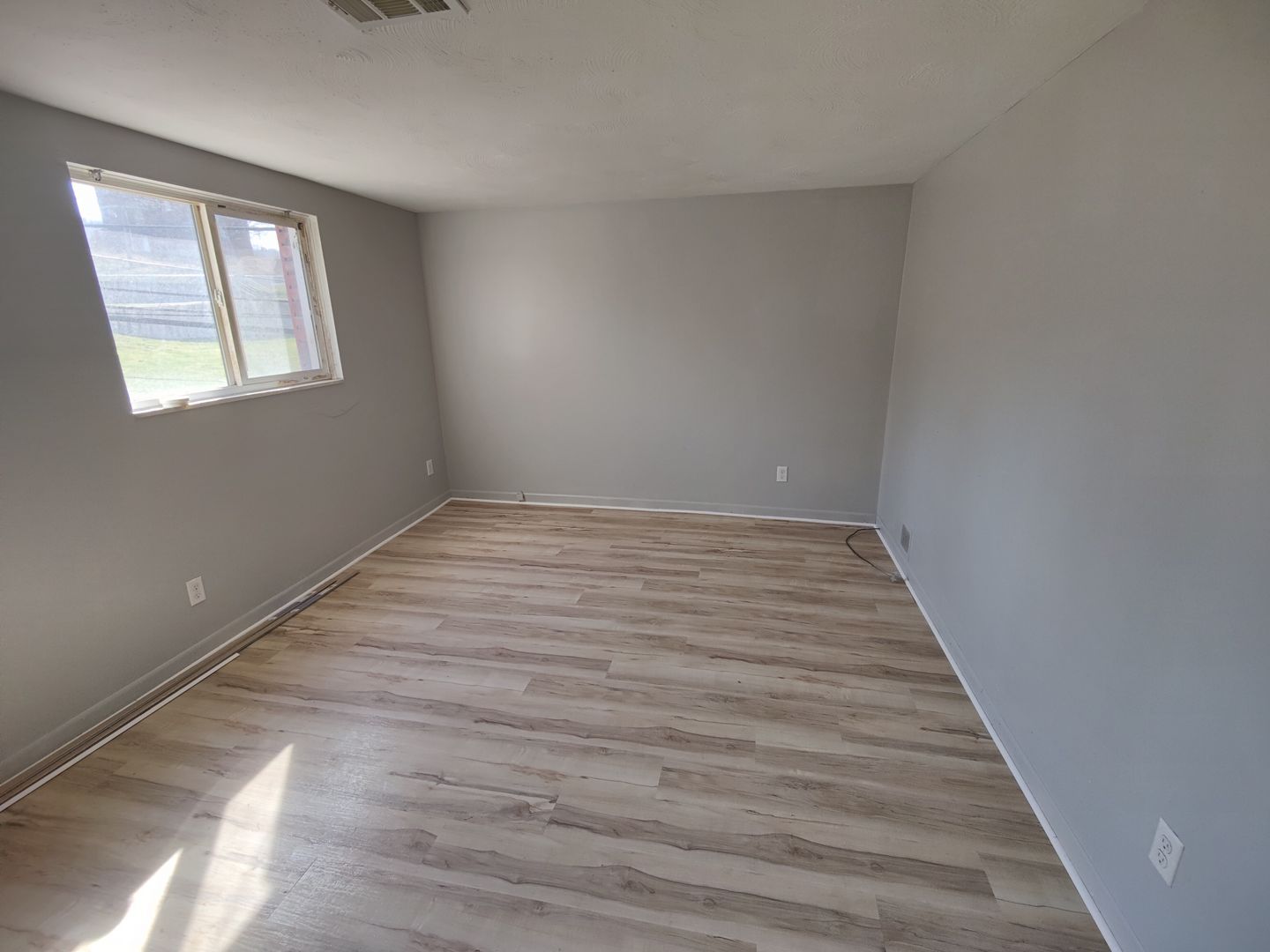 Glassport Apartment: 742 Ohio Ave