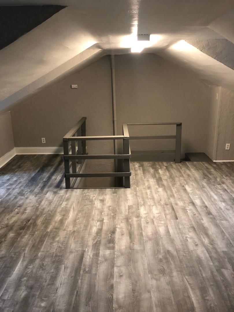 Pittsburgh Apartment: 1818 Larkins Way