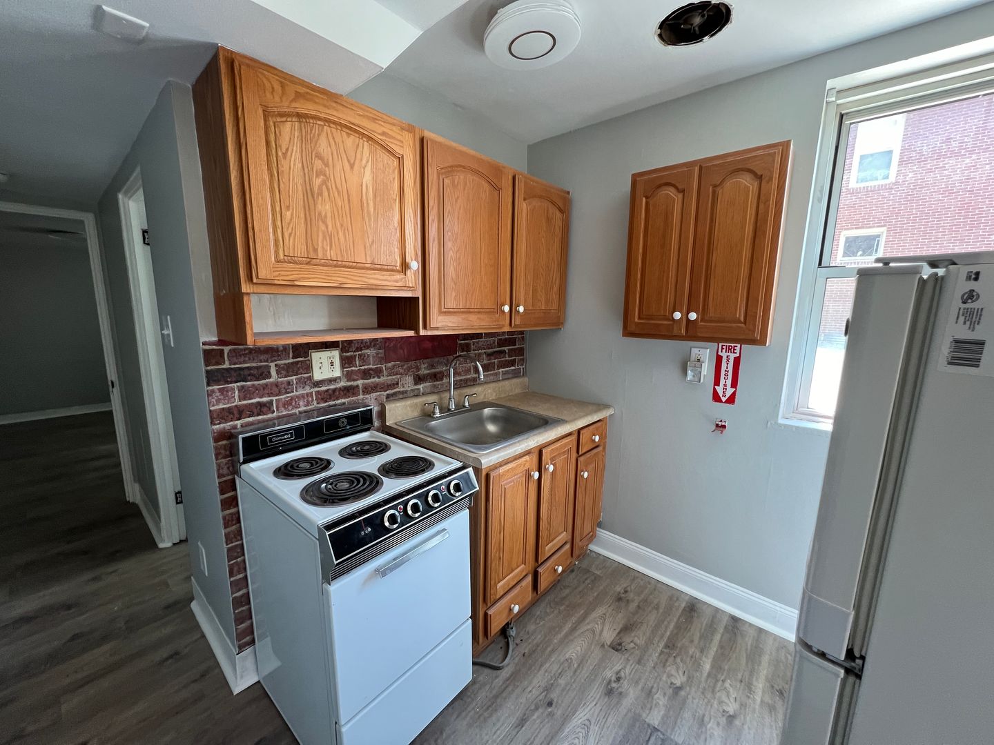 Pittsburgh Apartment: 1518 McFarland Rd.