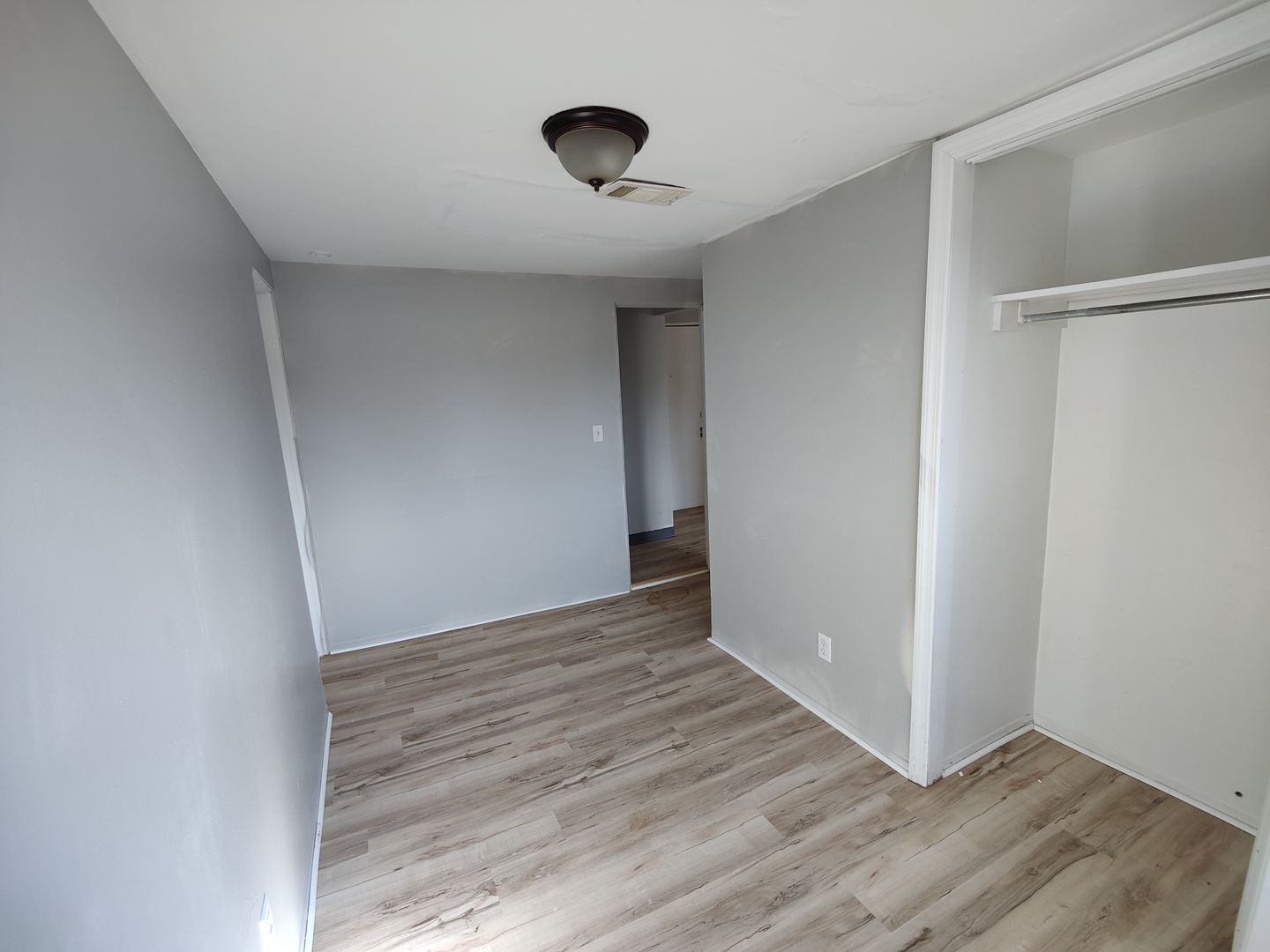 Glassport Apartment: 742 Ohio Ave