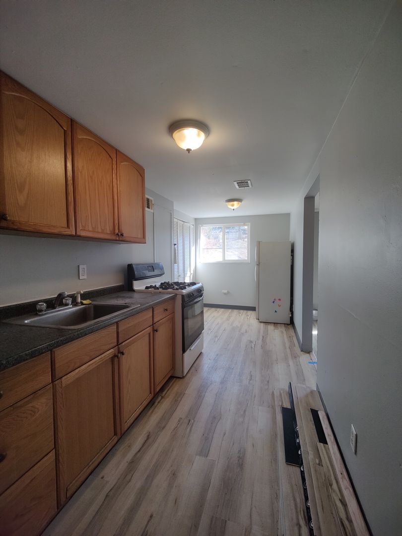 Glassport Apartment: 742 Ohio Ave