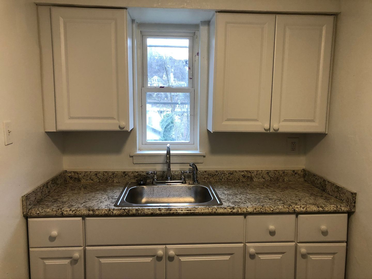 Pittsburgh Apartment: 1567 Clark St.