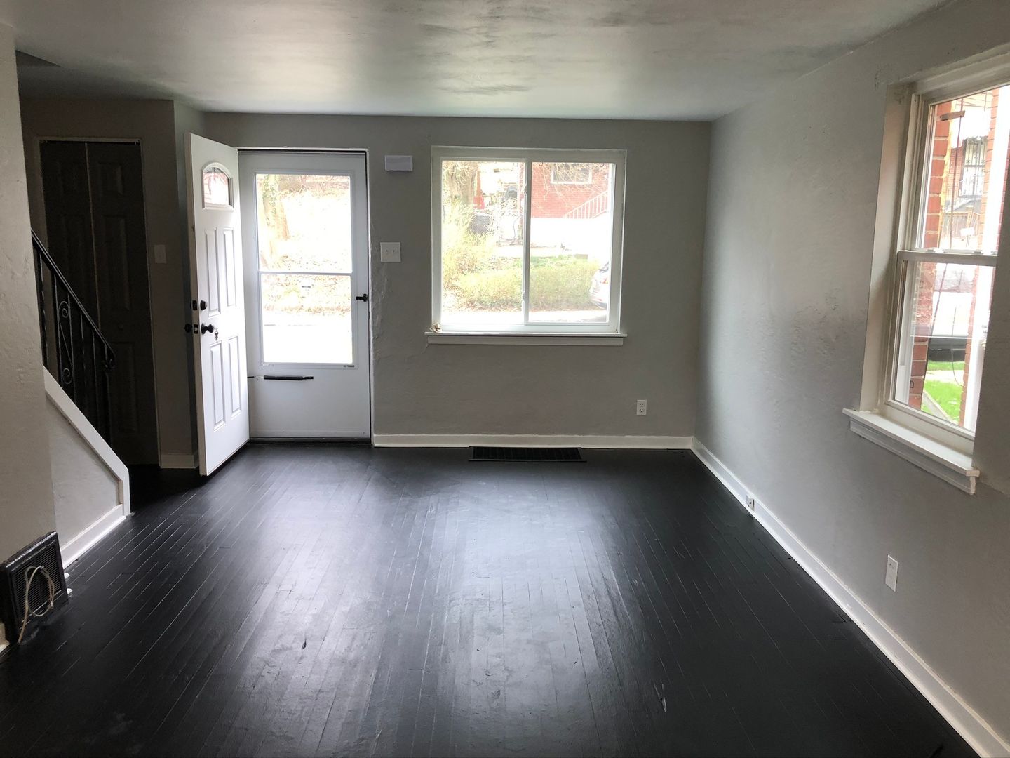 Pittsburgh Apartment: 1567 Clark St.