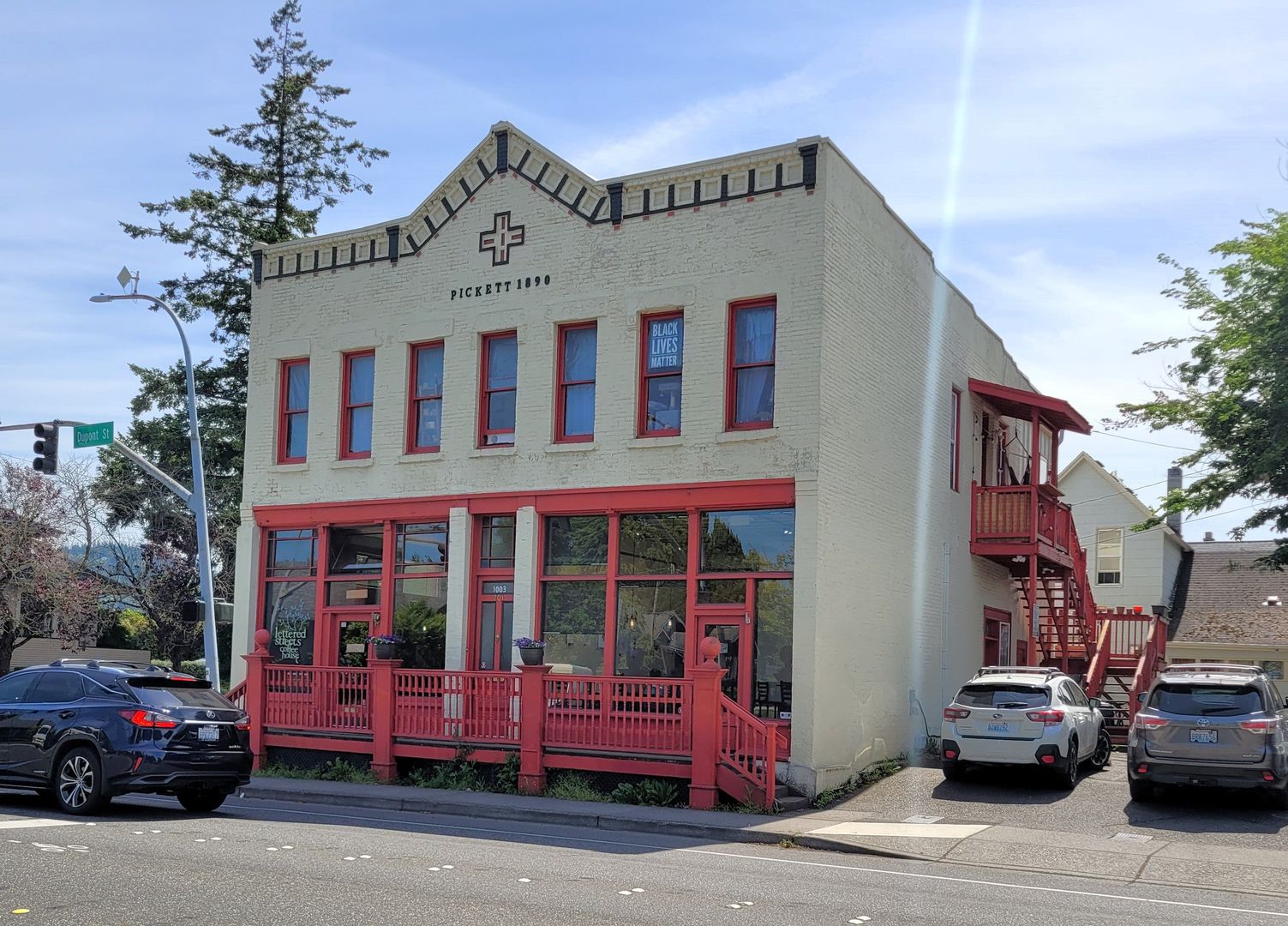 Bellingham Apartment: 1001 and 1003 Dupont St
