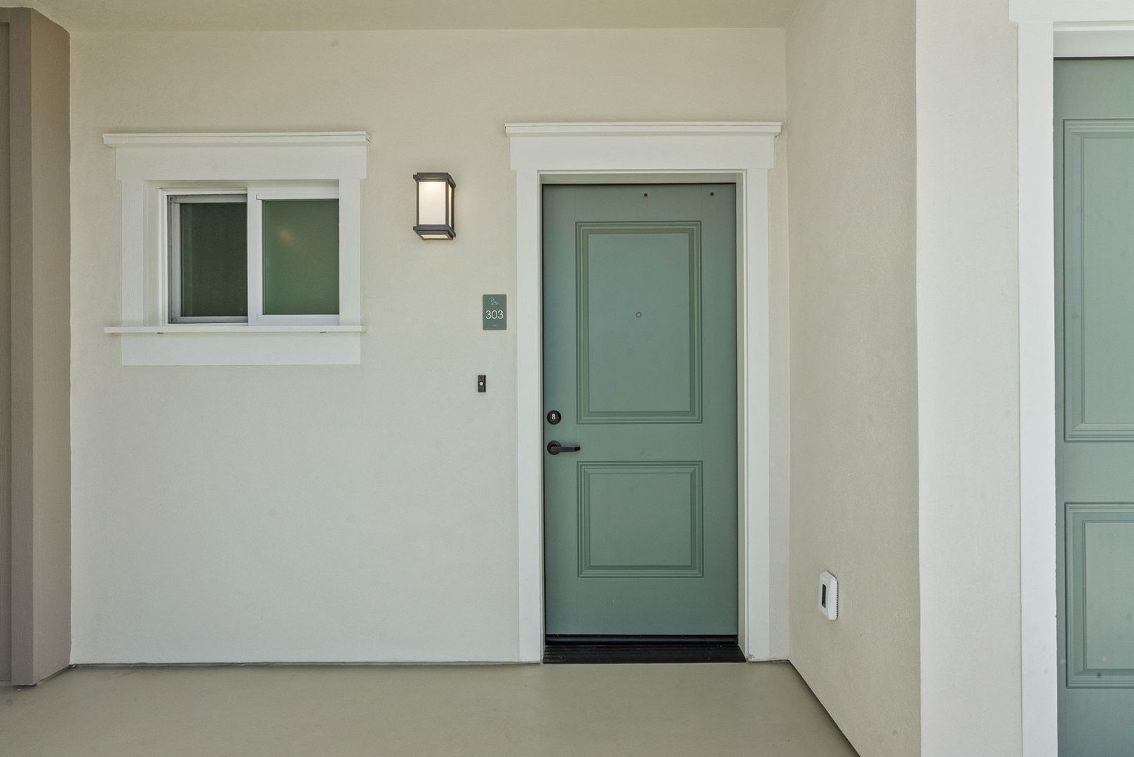 Santa Barbara Apartment: 825 De La Vina Street