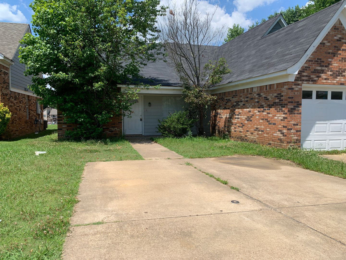 HORN LAKE House: 1584 JOY BLVD