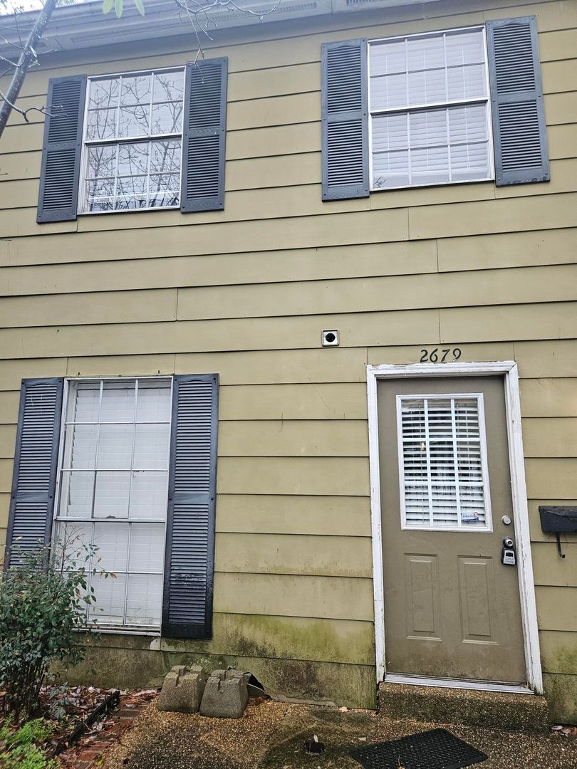 MEMPHIS House: 2679 CENTRAL TERRACE