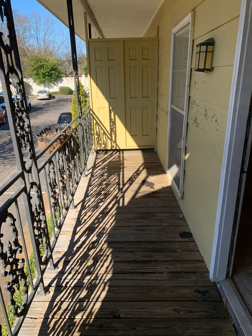 2676 CENTRAL TERRACE, MEMPHIS, TN 38111