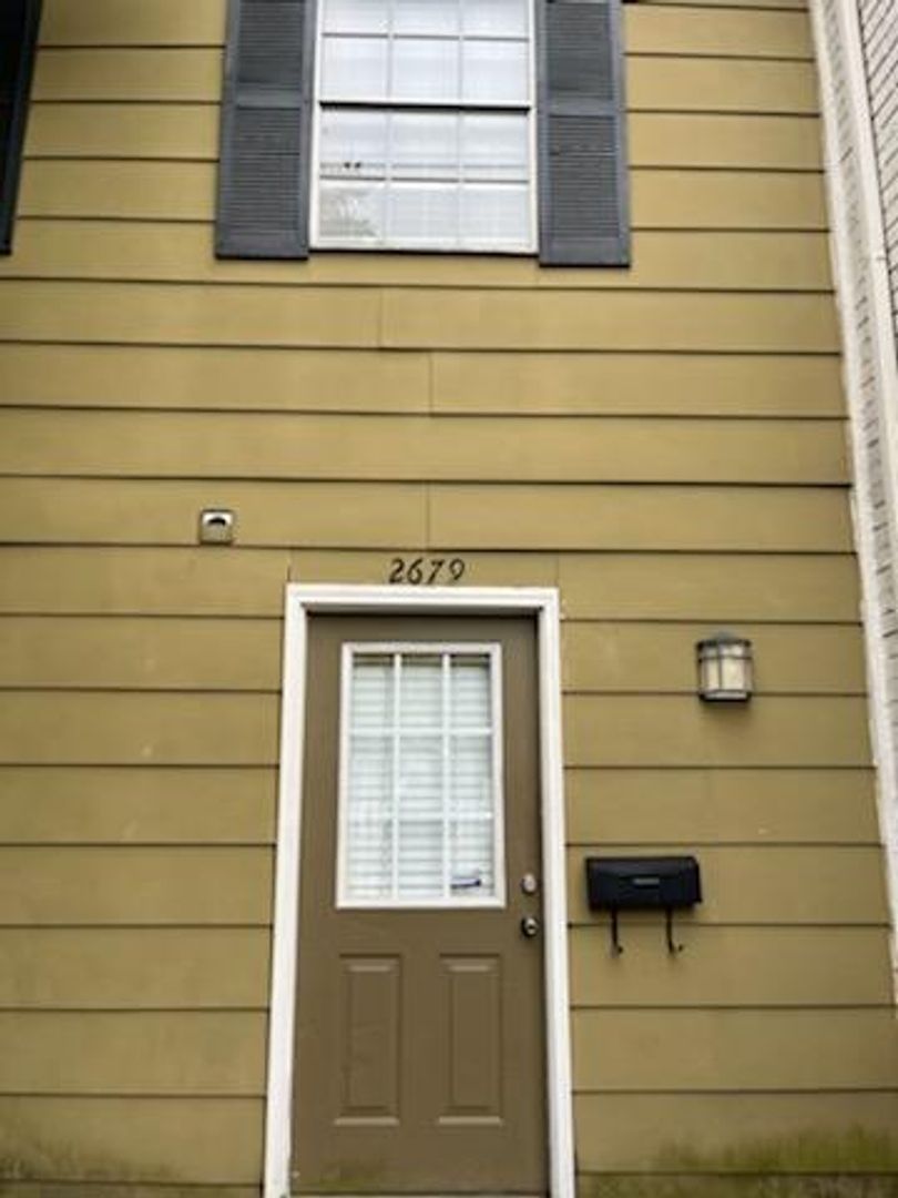 MEMPHIS House: 2679 CENTRAL TERRACE