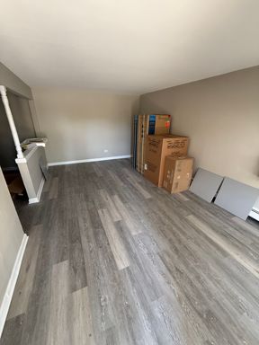 Newly remodeled 2-bedroom/1-Bathroom Apartments