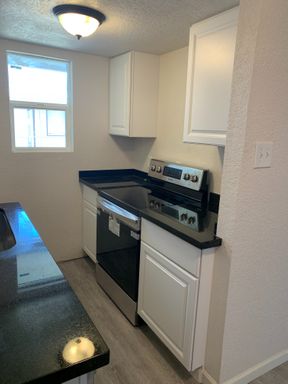 1 BR / 1 BA 600 square foot unit in Downtown Odessa – photo 1
