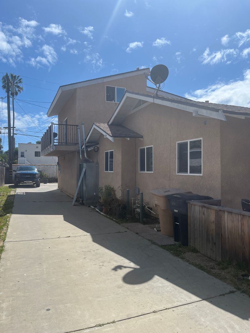 Ventura Apartment: 66 E McFarlane St