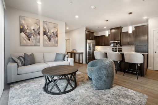 Modern 2 Bed 2 Bath Unit in Bentonville | Available Now – photo 1