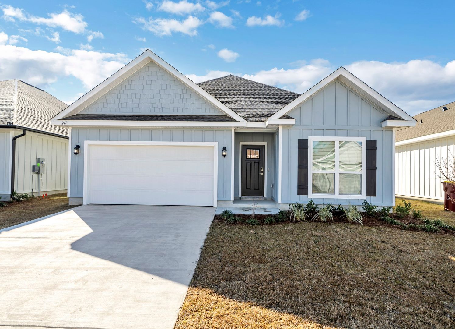 Crestview House: 217 Lyla Ln