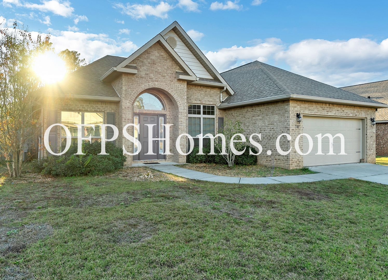 Crestview House: 3589 Autumn Woods Drive