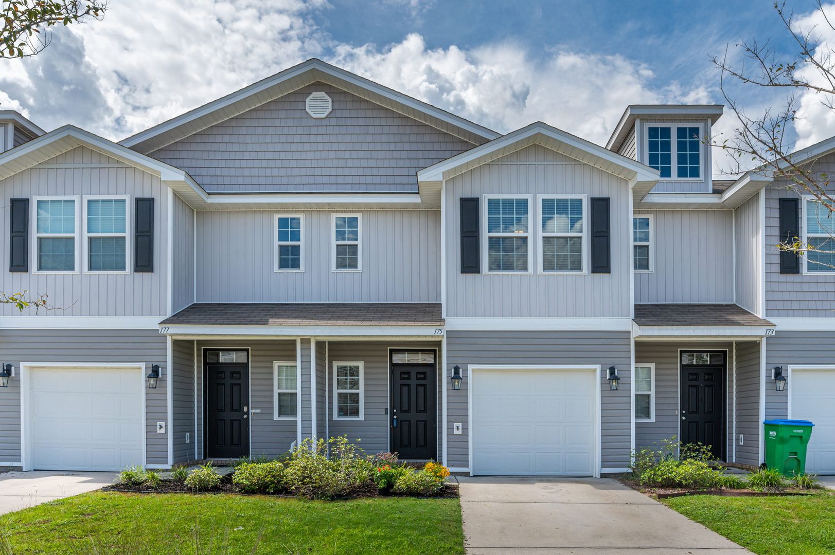 Crestview House: 175 Iron Horse Dr E