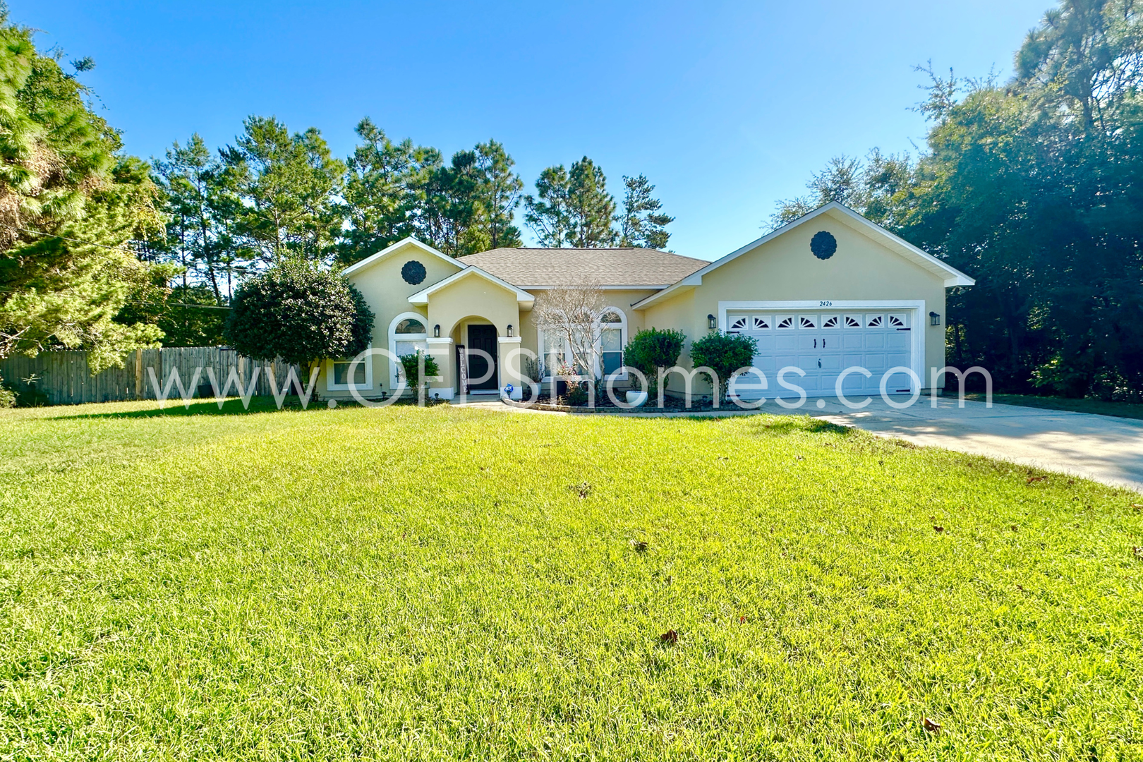 Gulf Breeze House: 2426 Houston Circle