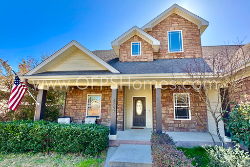 Available In Oct! 5BR/3BA In S. Crestview – photo 1