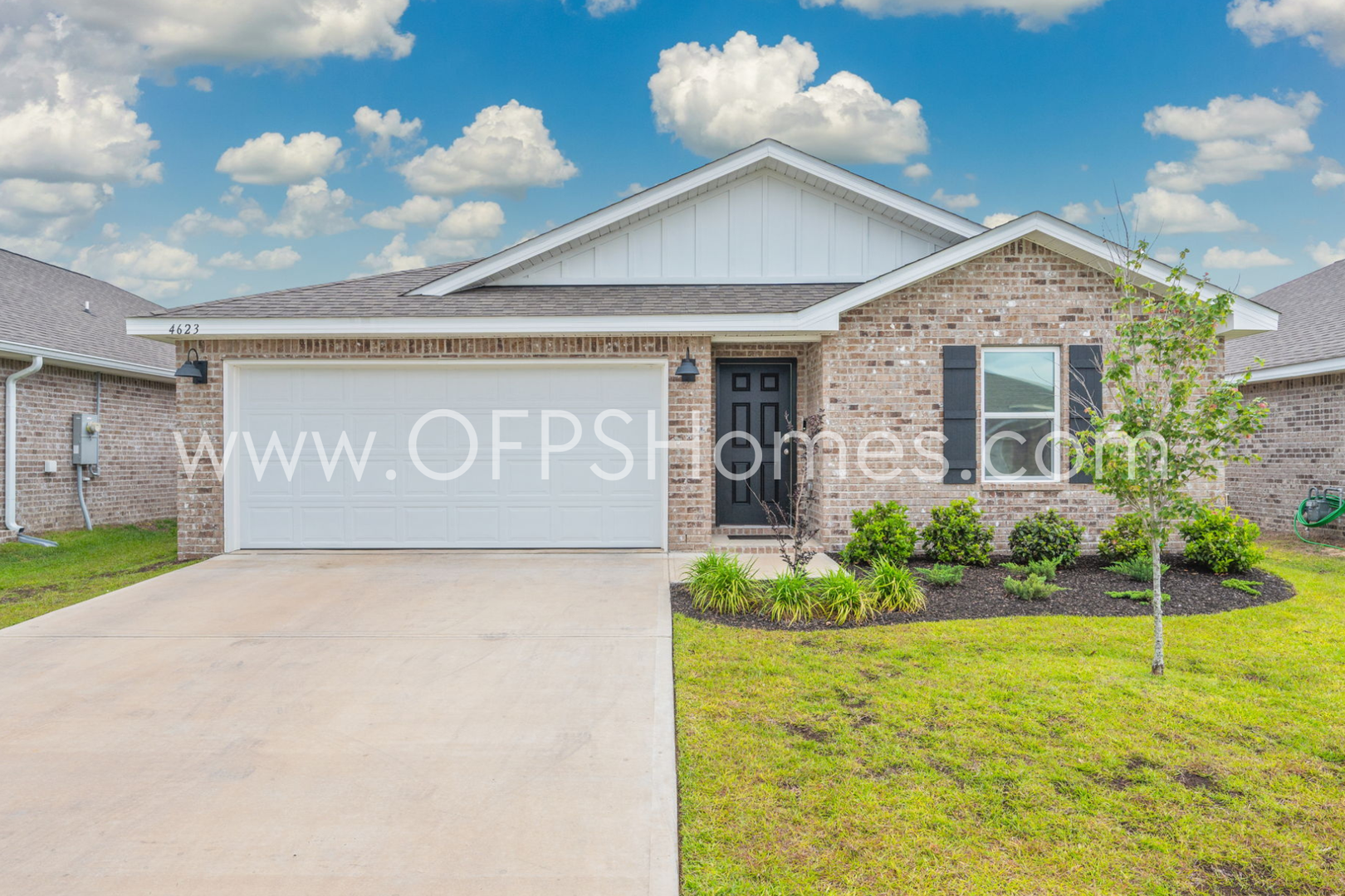 Crestview House: 4623 Naval Ct