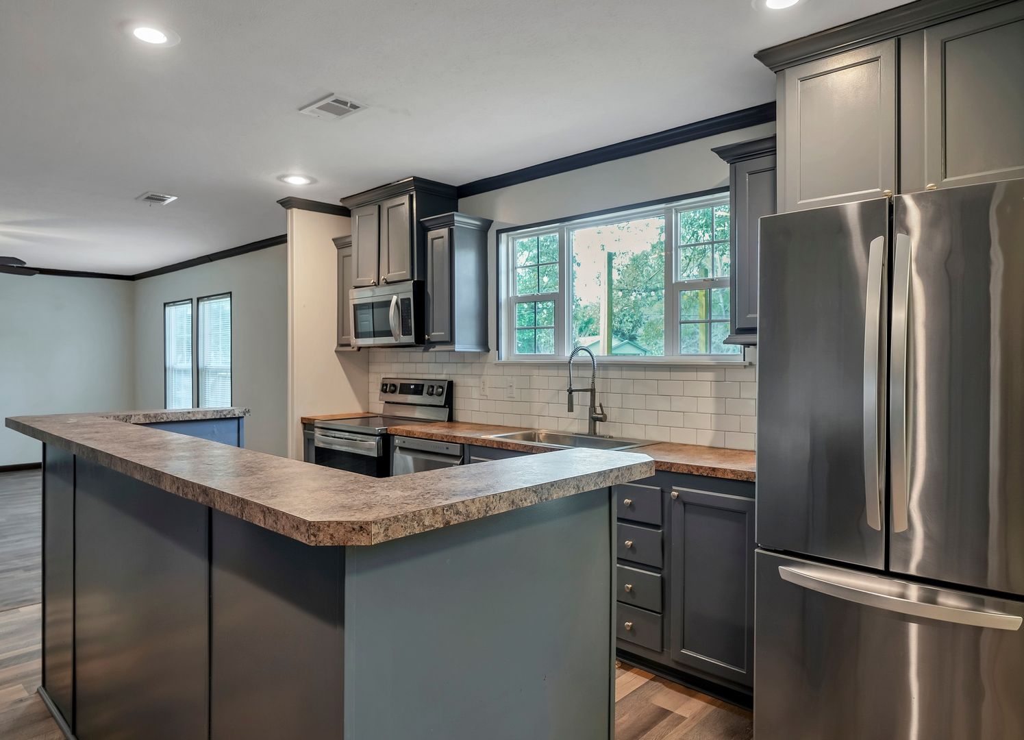 Niceville House: 483 Howard St