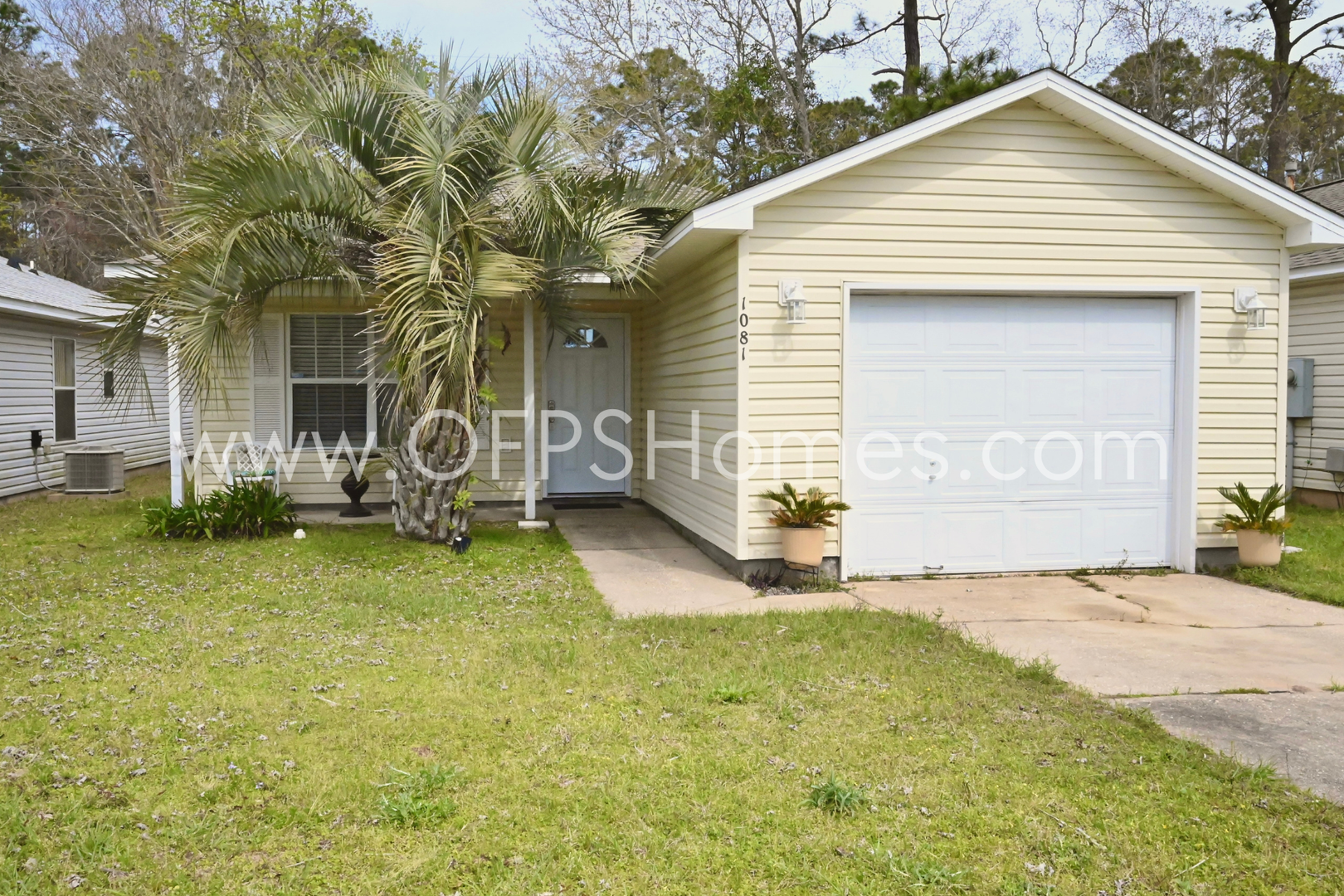 Pensacola House: 1081 Antigua Circle