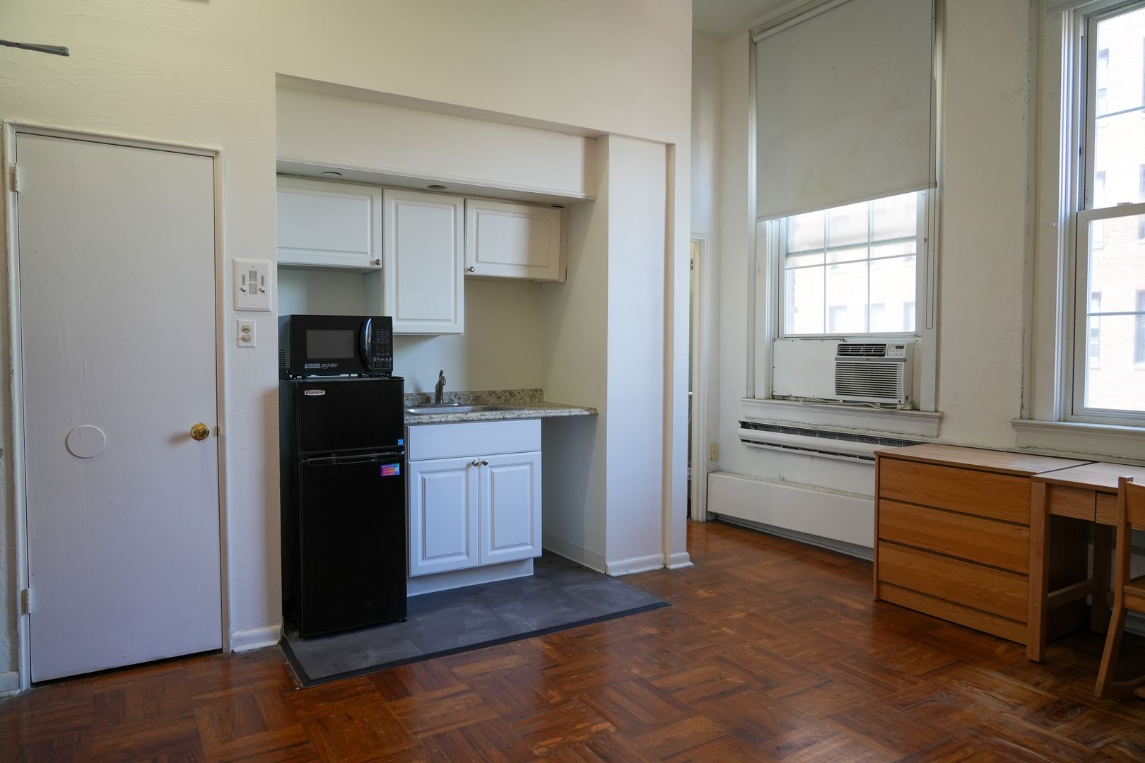 Philadelphia Apartment: 1228 Spruce Street