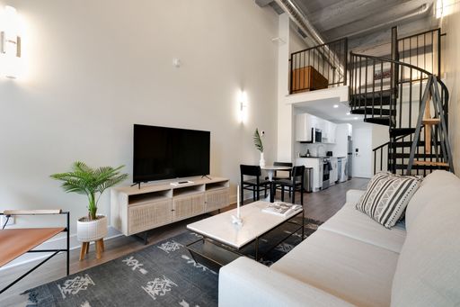 1 Bed Parkview Loft – photo 1