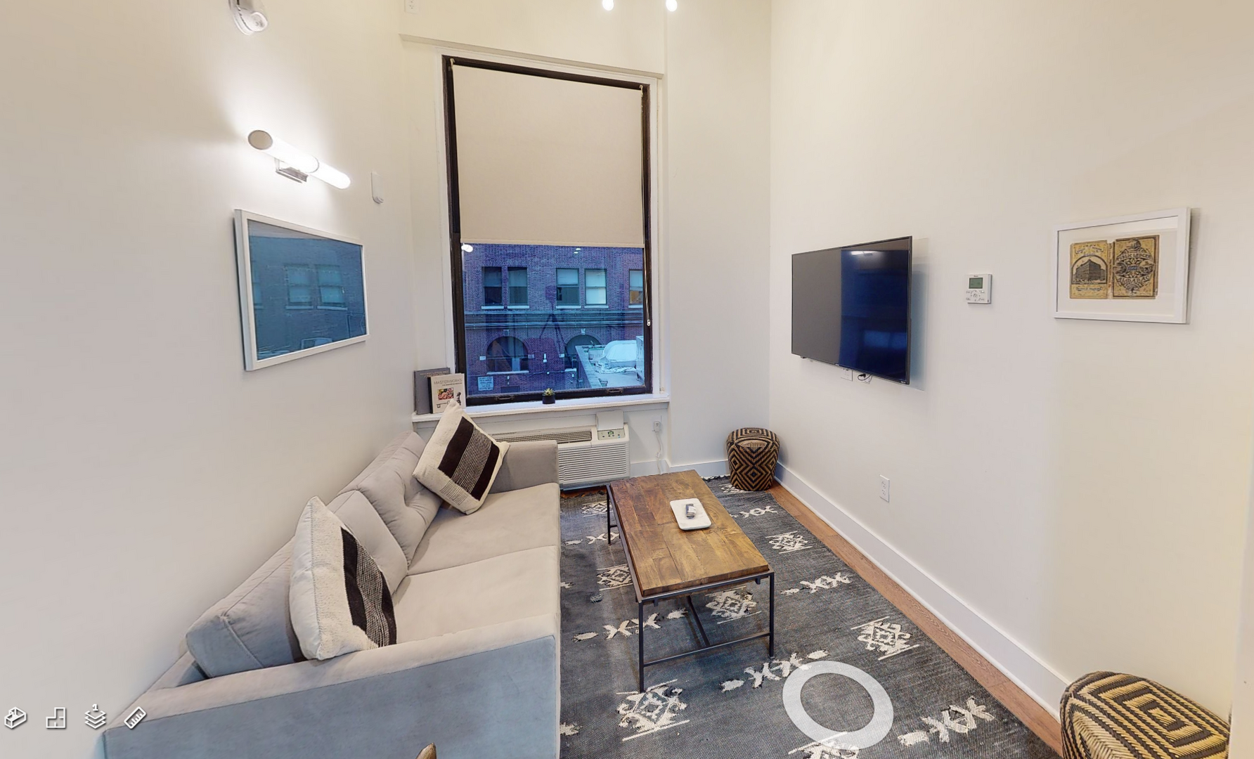 Philadelphia Apartment: 150 S Independence Mall W.