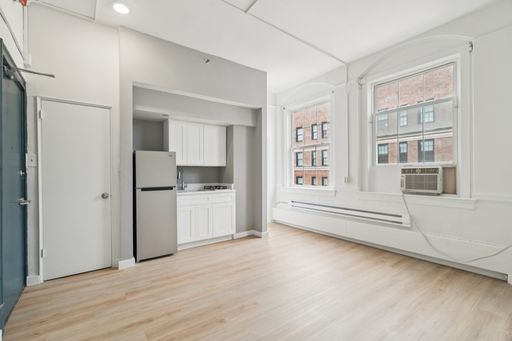 Affordable City-View Studio – photo 1