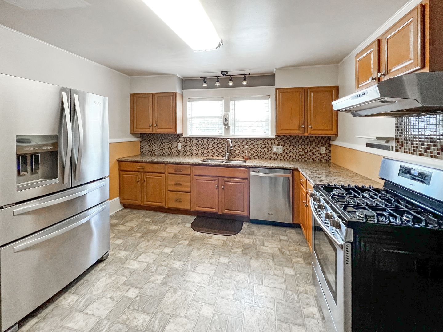 Williamsport House: 716 7th Ave