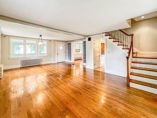 Available mid-September! 3BR/1.5BA - 2 pets welcome with no weight restrictions!