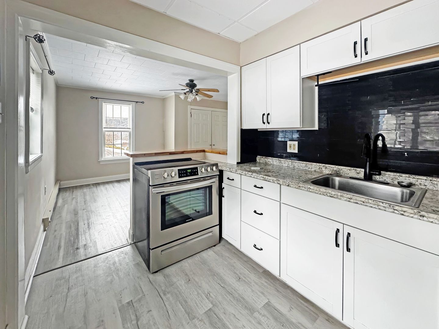 Danville Apartment: 830 Ave G