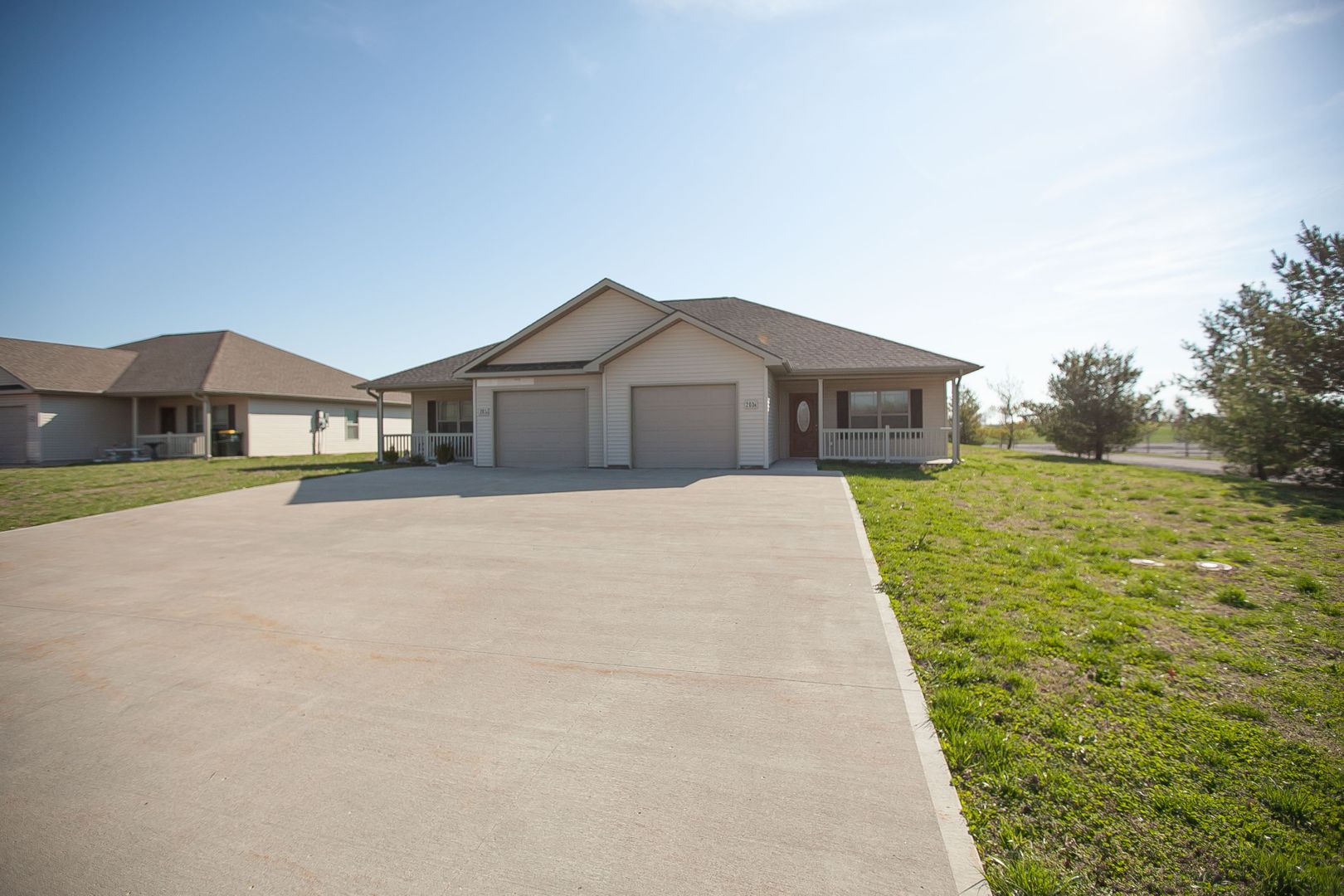 Savannah Apartment: 209 North Cypress