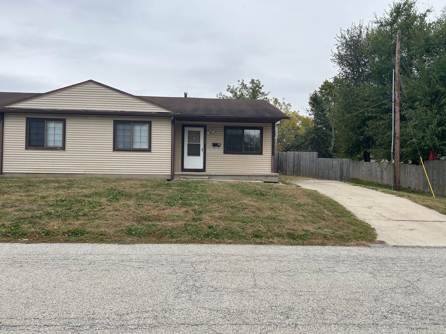 Lafayette House: 1123 S 23rd Street