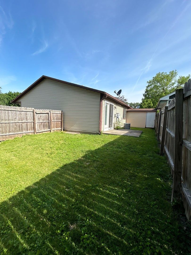 Lafayette Apartment: 1121 S 23rd Street