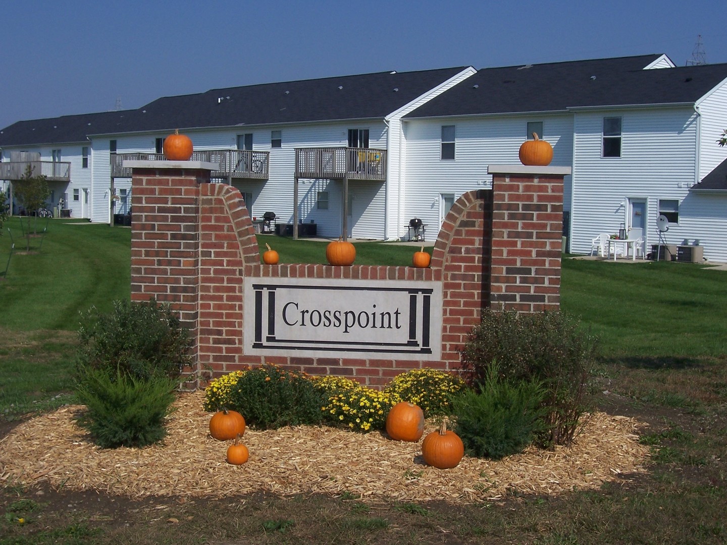 Lafayette Apartment: 3967-3975 Amelia Ave.