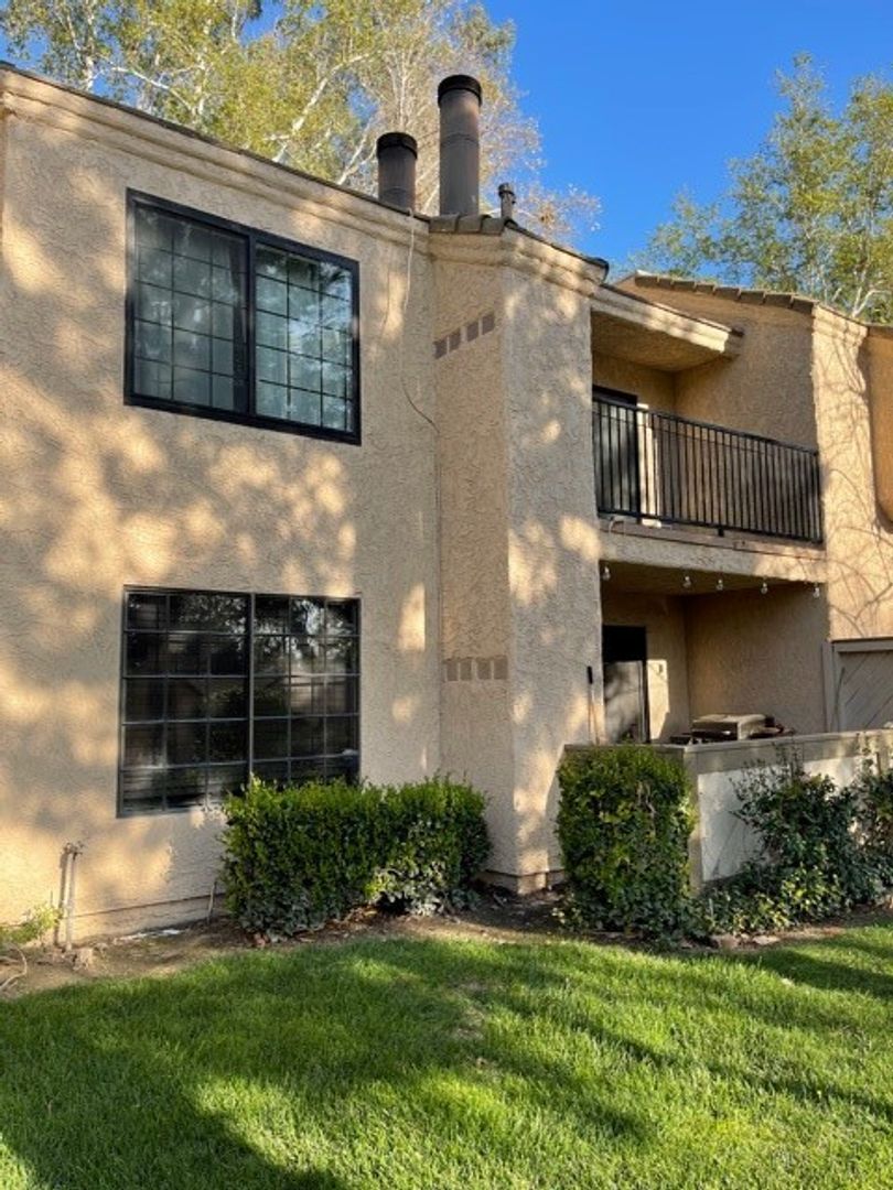 Riverside House: 600 Central Ave