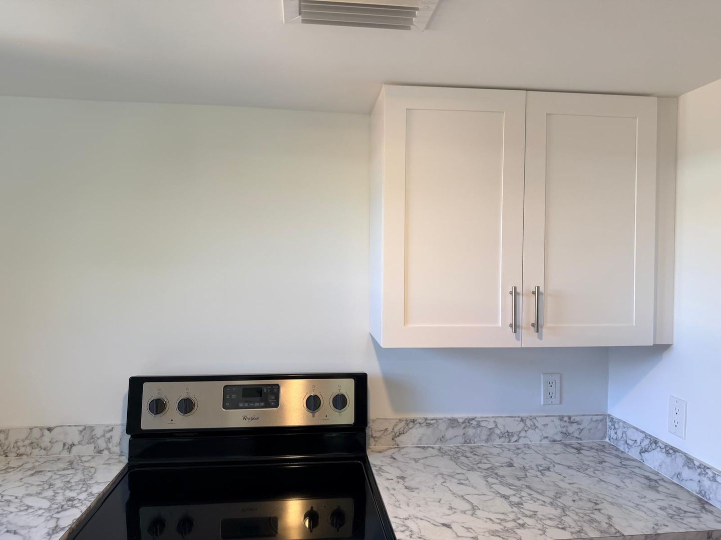 Miami Apartment: 921 SW 7 St