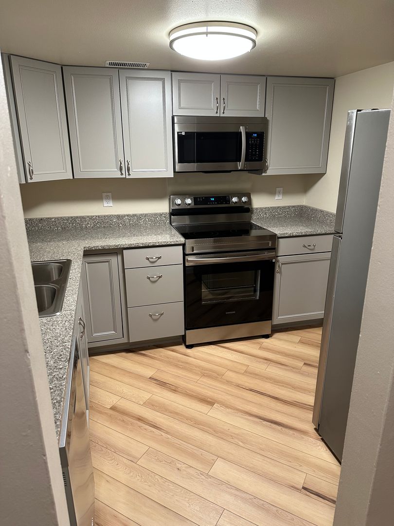 Rockford Apartment: 3039 Jacqueline Ct.