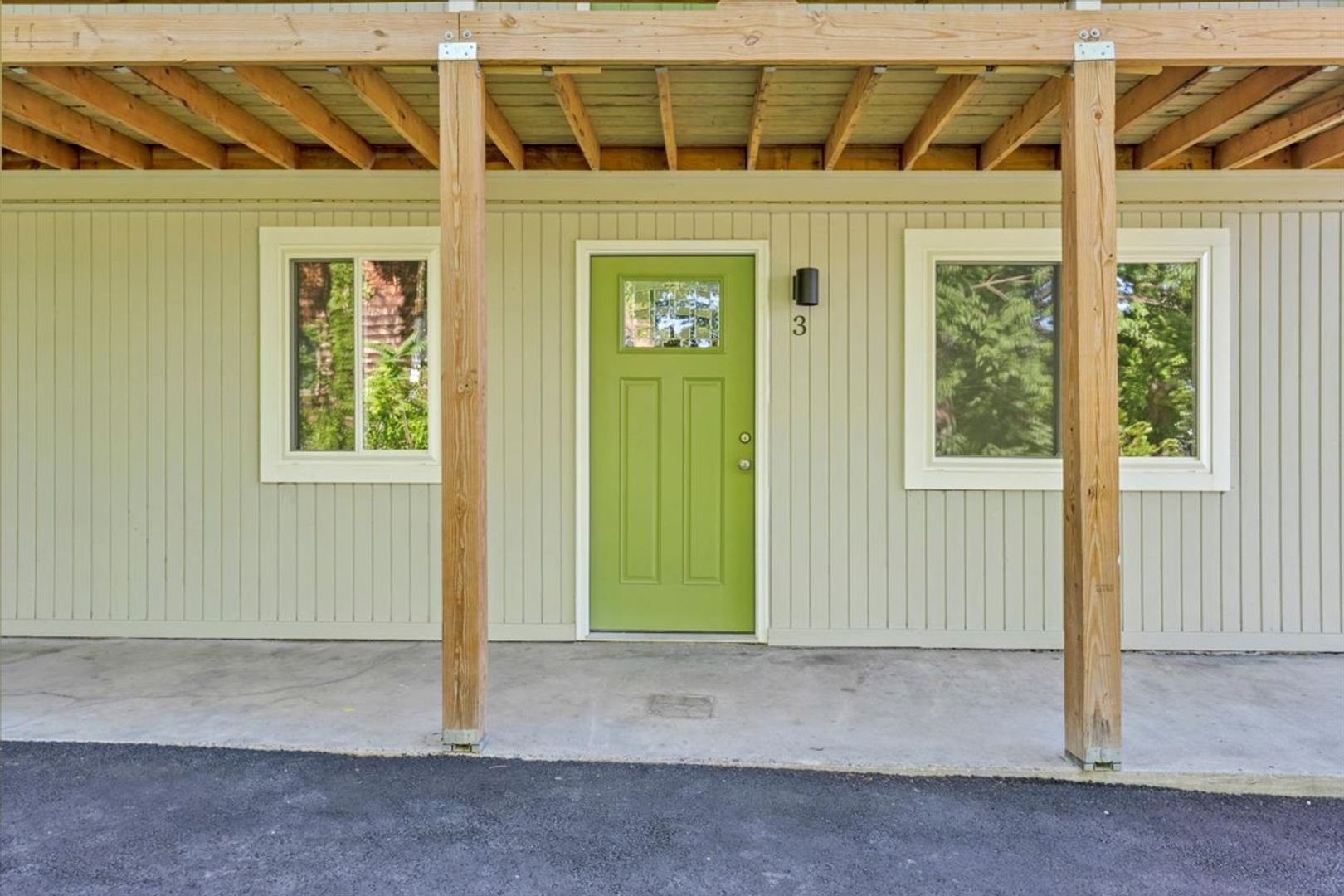 Roanoke Apartment: 361 Mountain Ave.