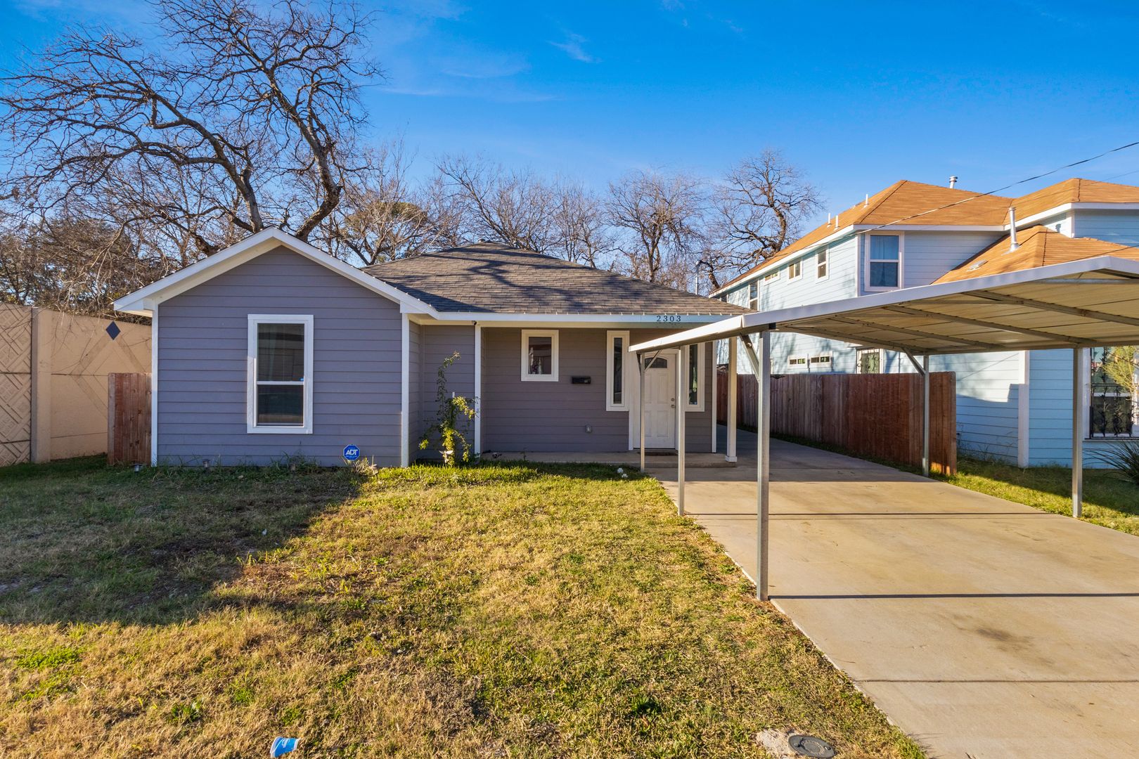 Dallas House: 2303 Starks Ave