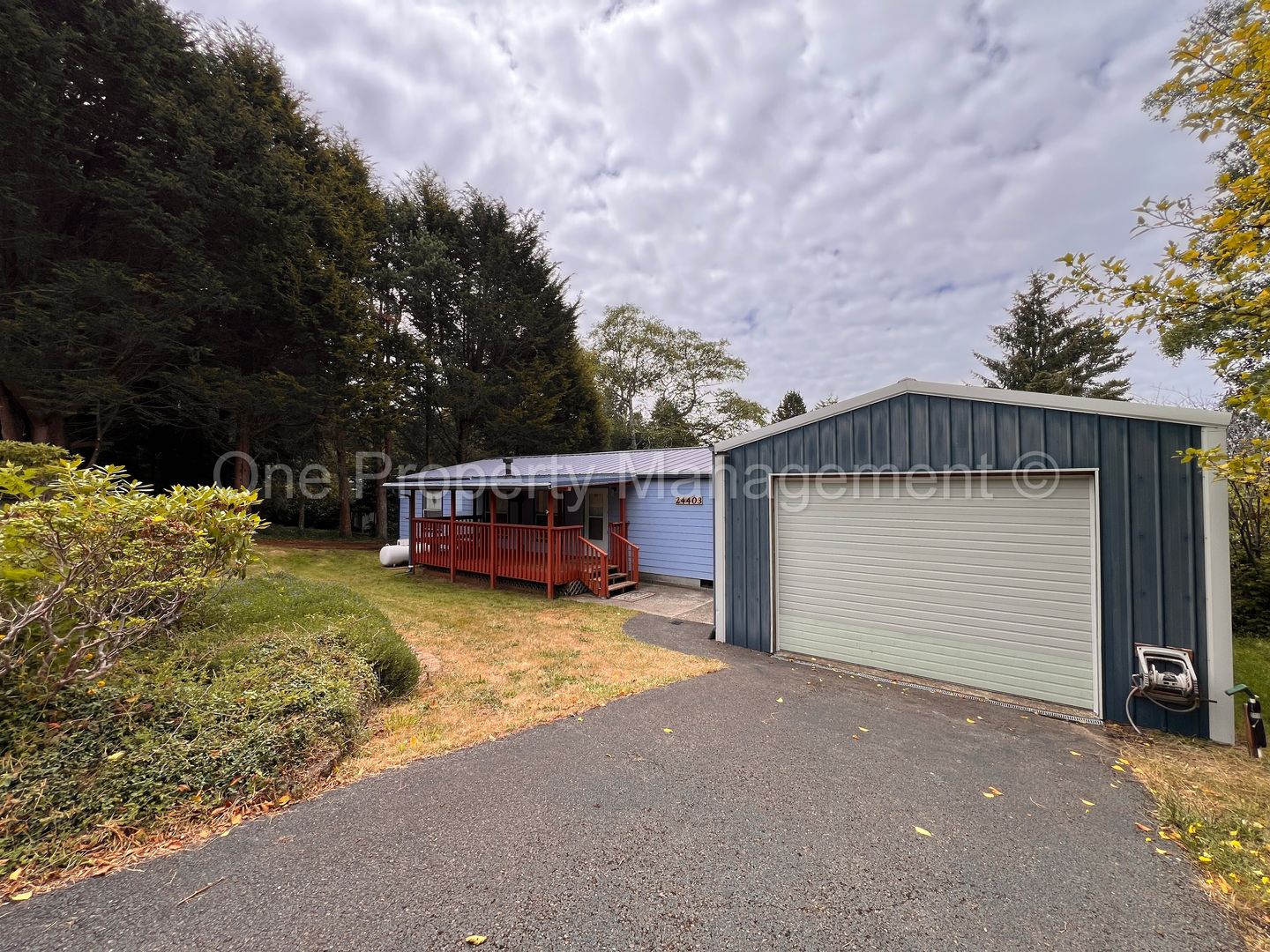 Ocean Park House: 24403 Gile Pl