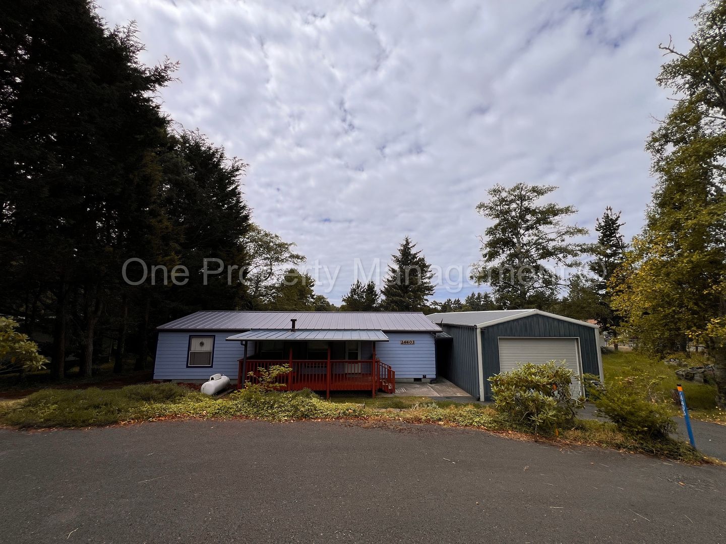 Ocean Park House: 24403 Gile Pl