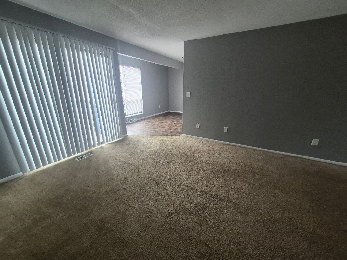 Independence Apartment: 3926 s Redwood Dr