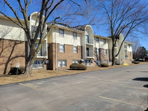 TWO BEDROOM APARTMENTS IN ANKENY! – photo 1