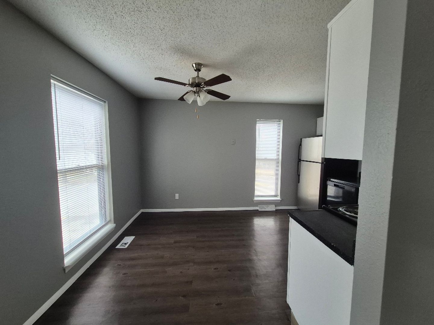 Independence Apartment: 3926 s Redwood Dr