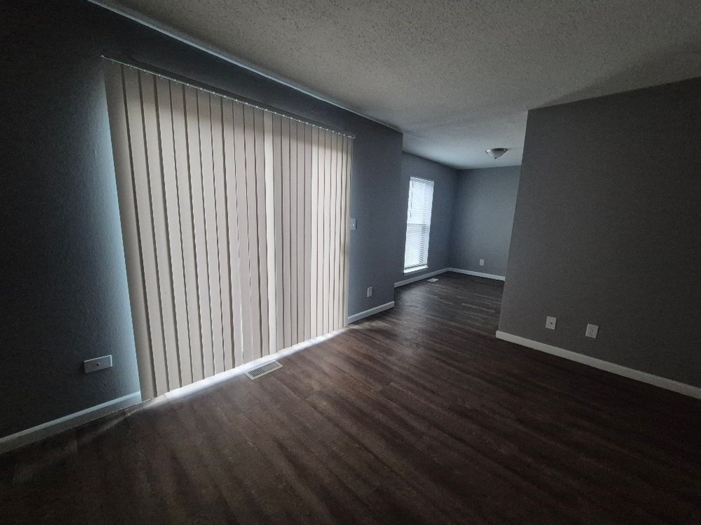 Independence Apartment: 3926 s Redwood Dr