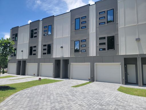 Brand New - Intown Rental - Walk to Marta College Students Welcomed – photo 1