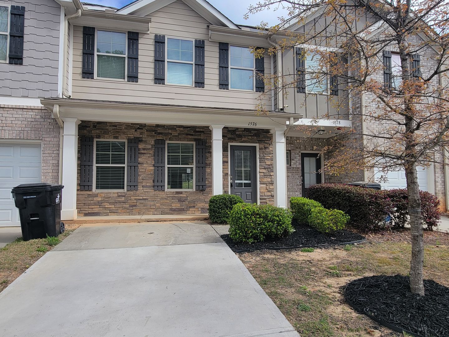 Jonesboro House: 1576 Iris Walk